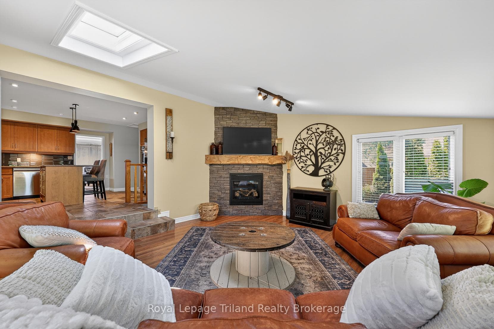 236 Delatre Street photo 16