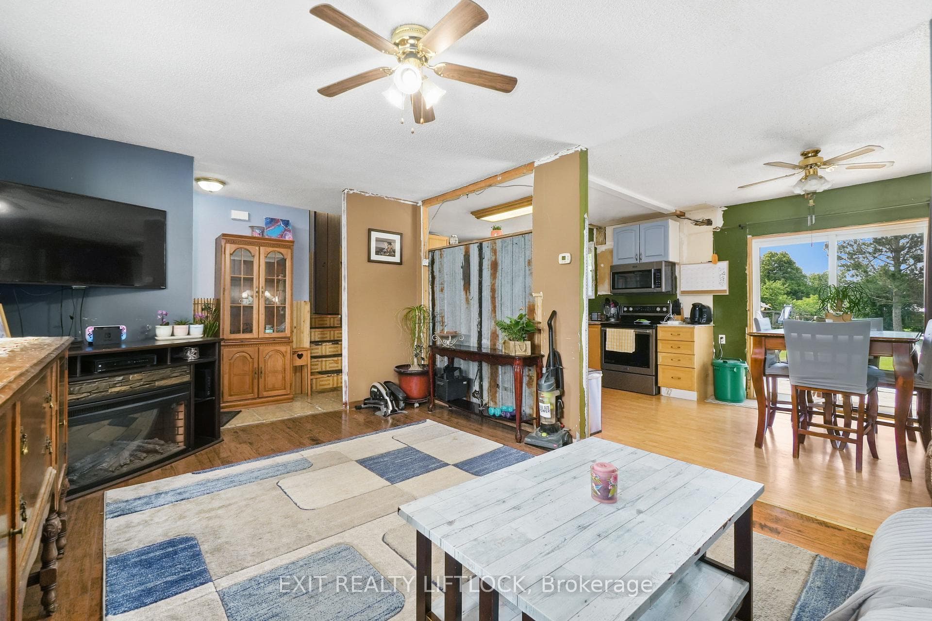 57 Manvers Drive photo 9