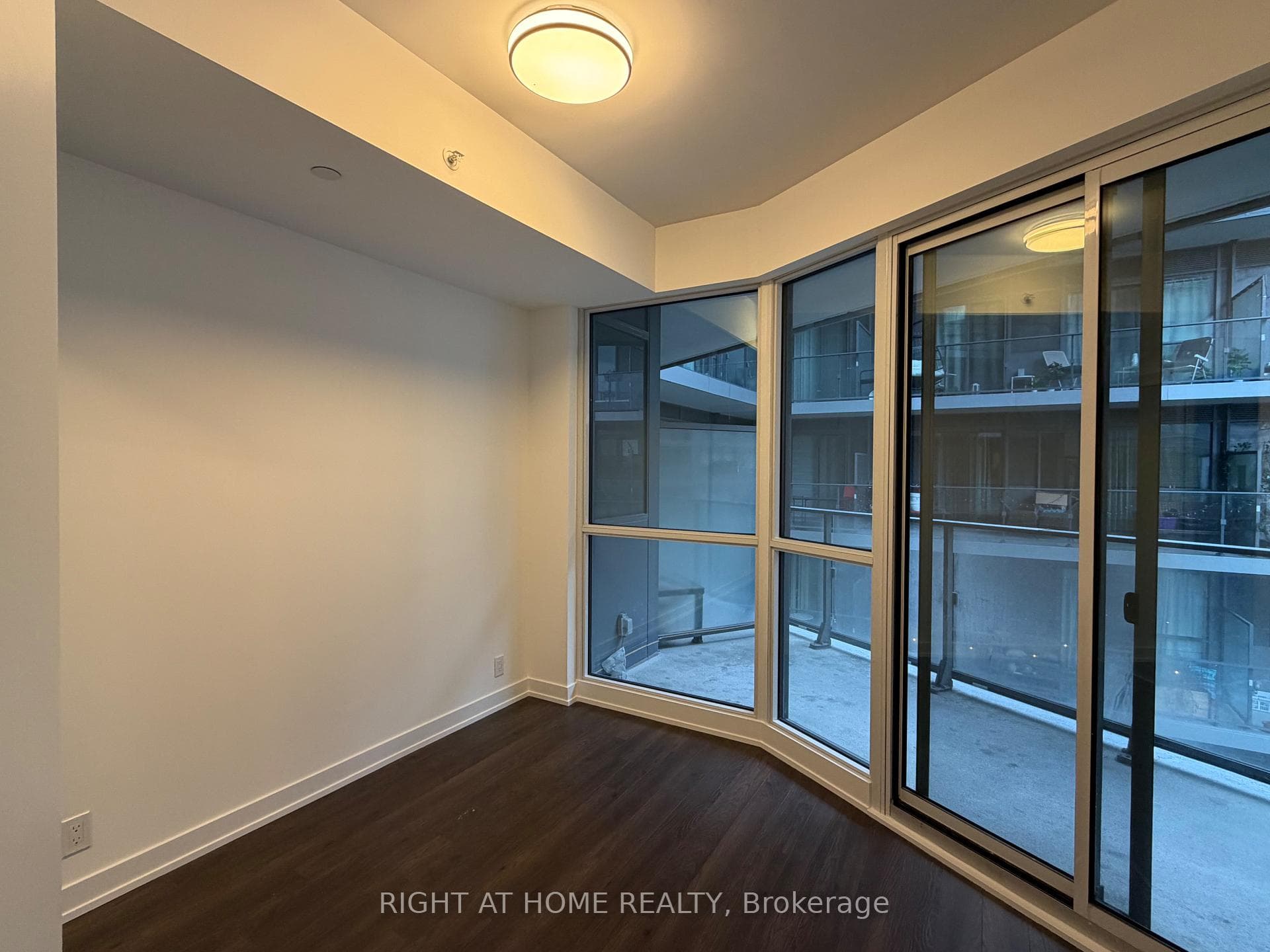 10 Park Lawn Road Unit 522 photo 18