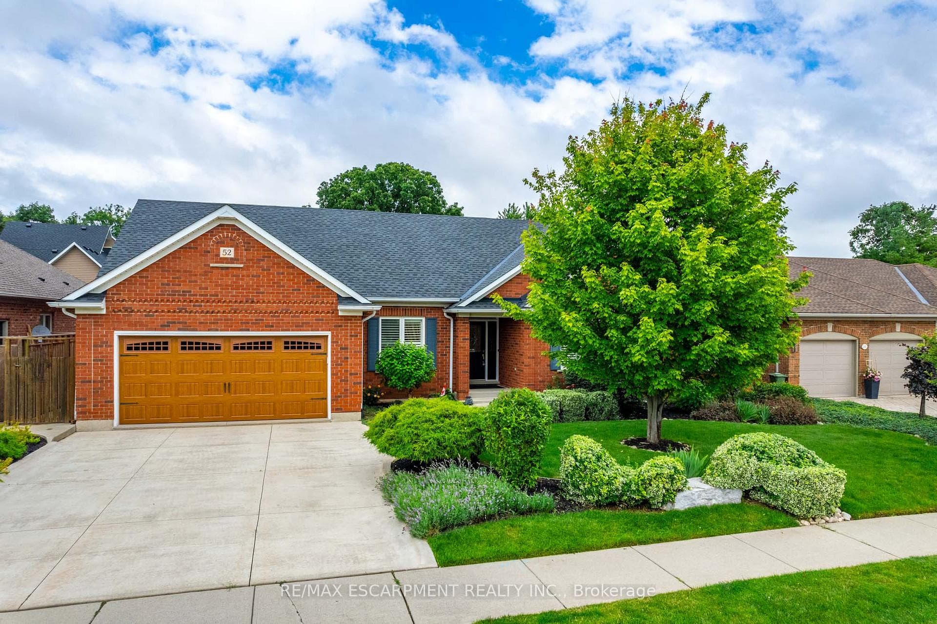 52 Waterwheel Crescent photo 2