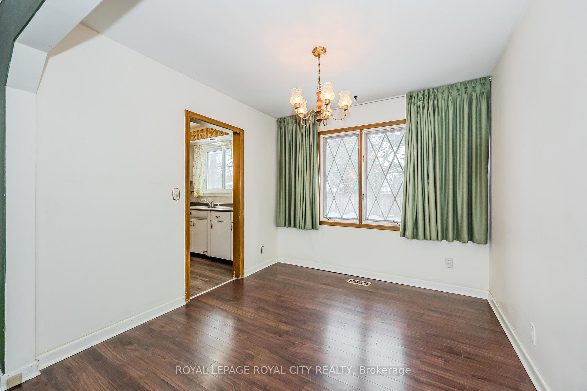 115 Marlborough Road photo 9