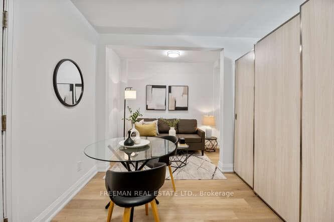 134 Carlton Street Unit 3 photo 7