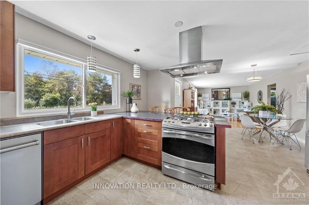 5297 FARMERS Way photo 9