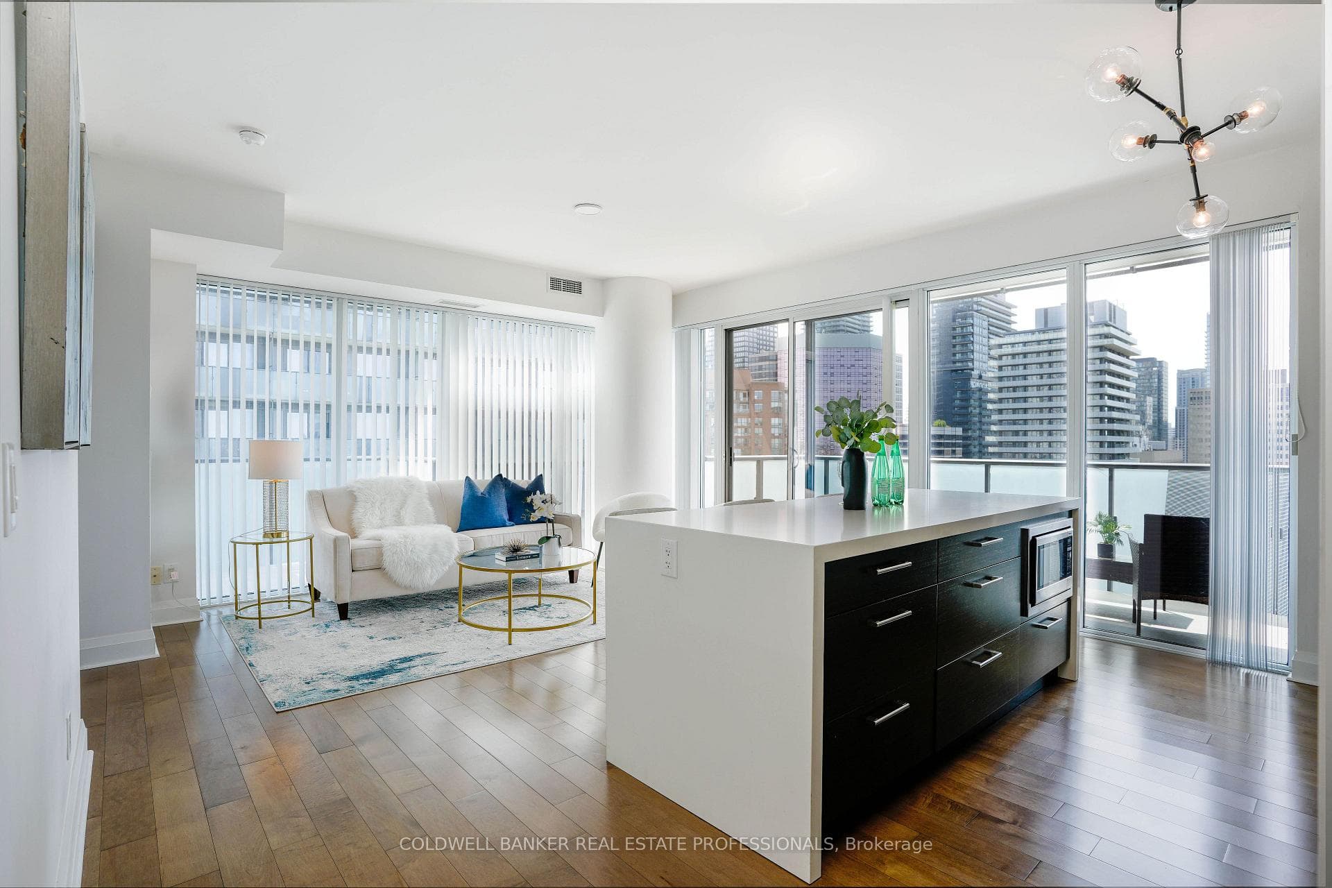 65 St Mary Street Unit 2202 photo 8