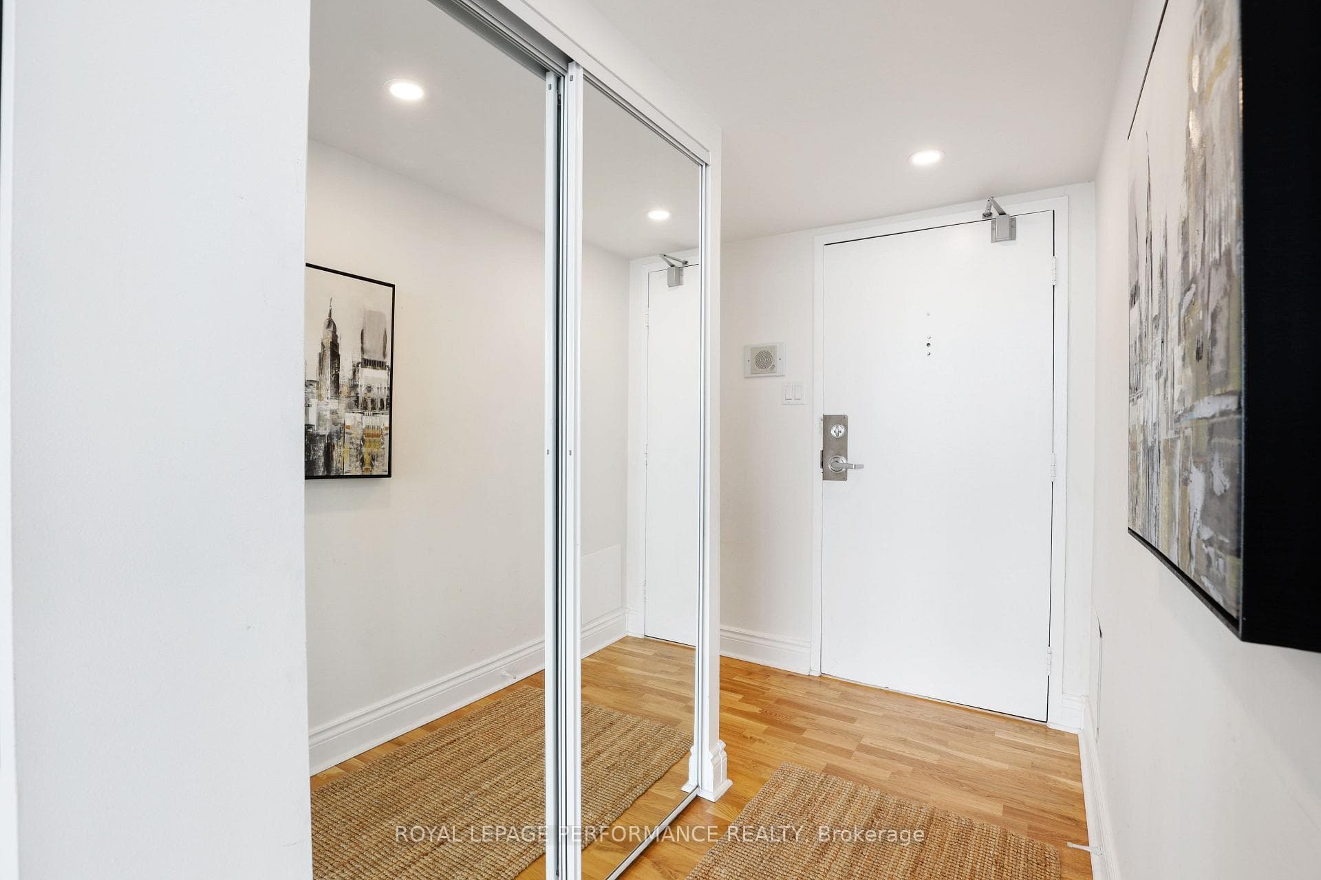 370 Dominion Avenue Unit PH3 photo 5
