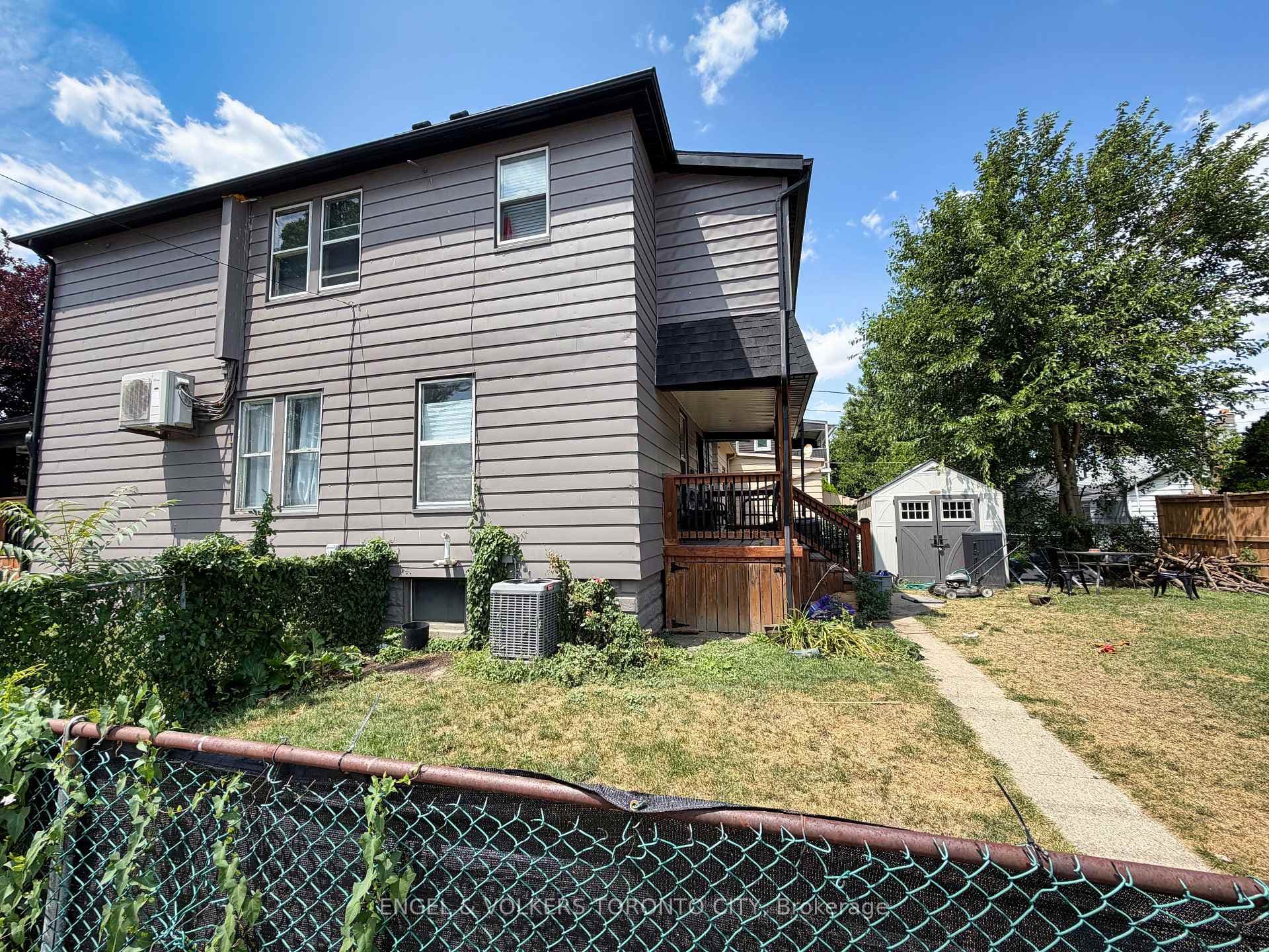 792 Pierre Avenue photo 38