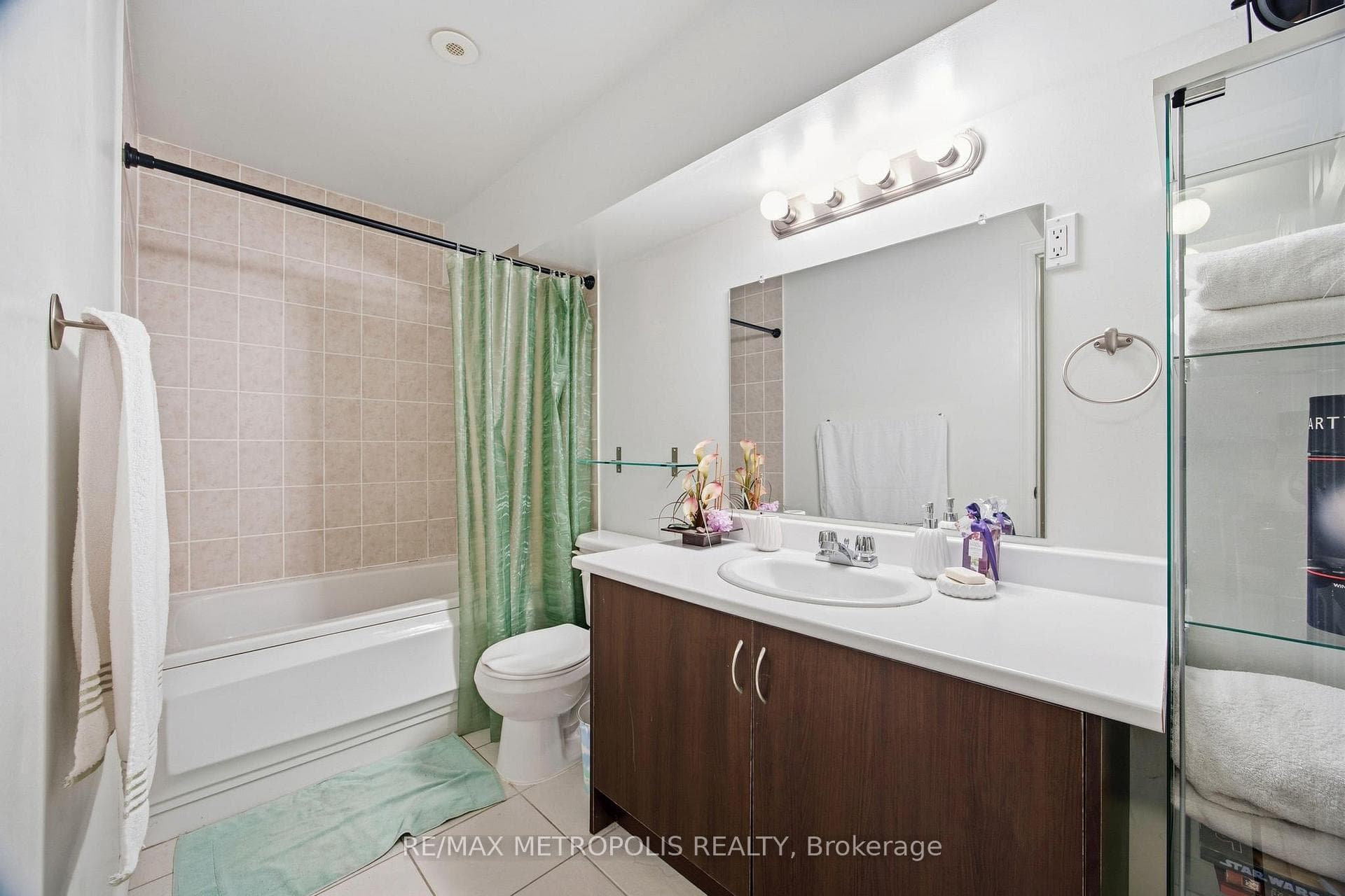21 Replin Road Unit 40 photo 11