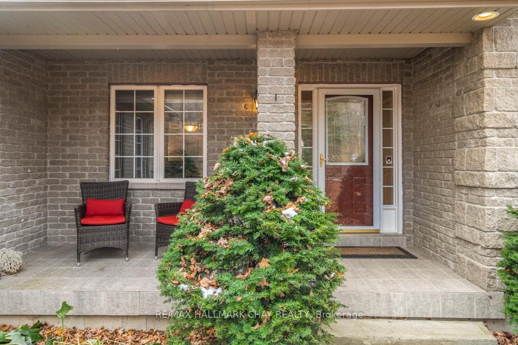 3 Northwood Court photo 3