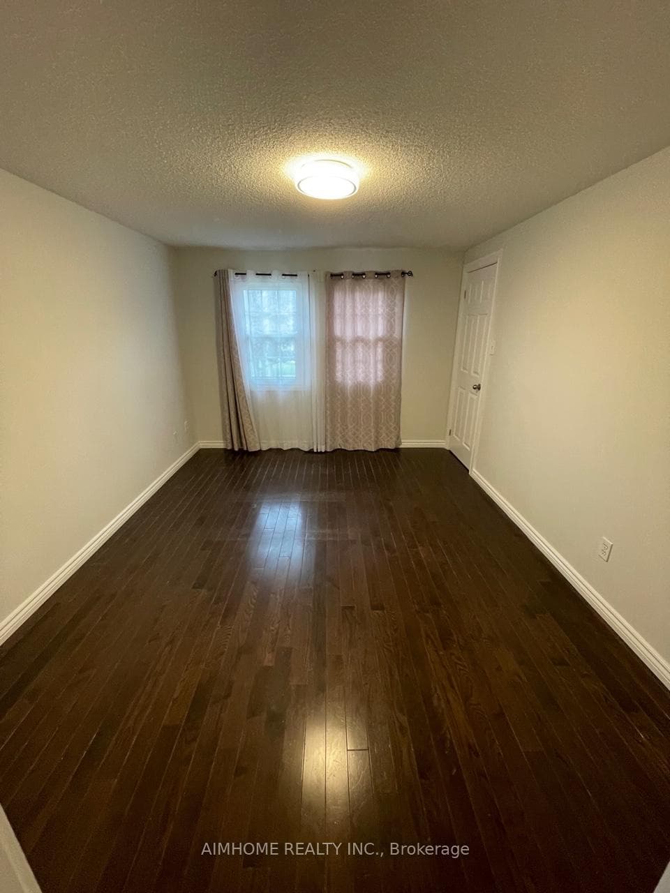 69 Noake Crescent photo 20
