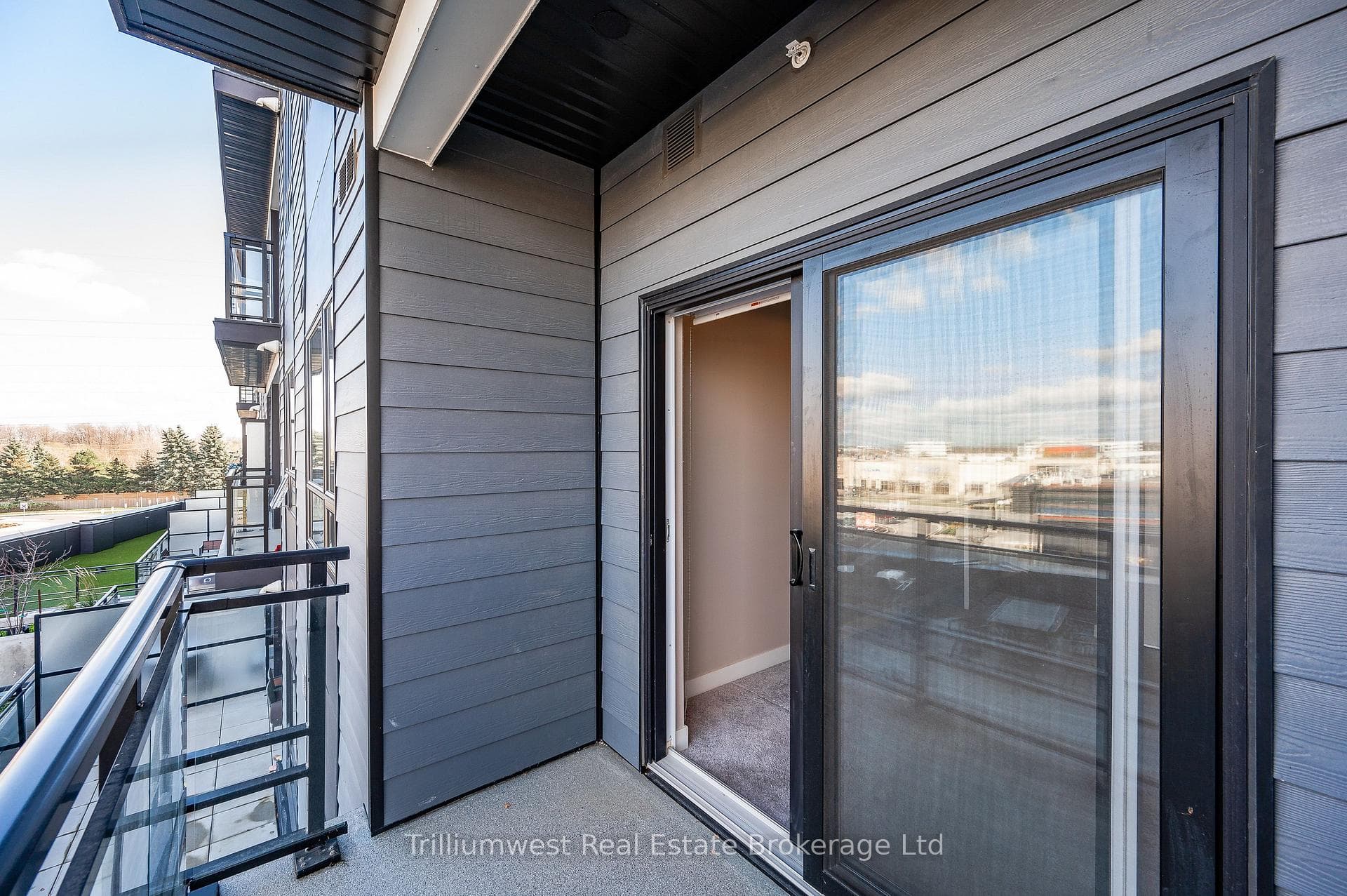 255 Northfield Drive Unit 302 photo 19