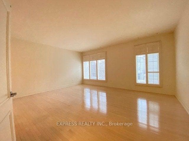 51 York Mills Road Unit 302 photo 9