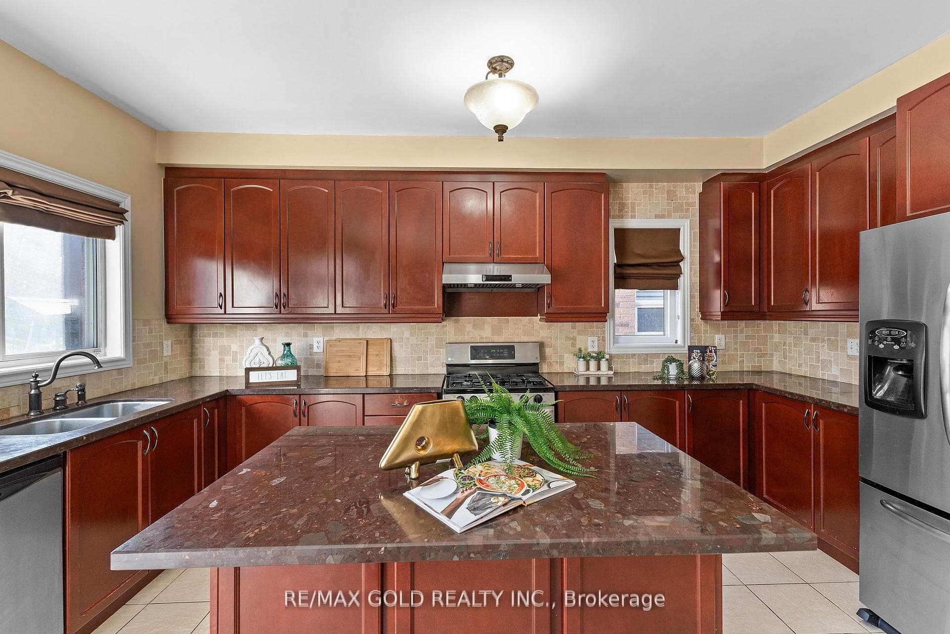 7 Powell Drive photo 13