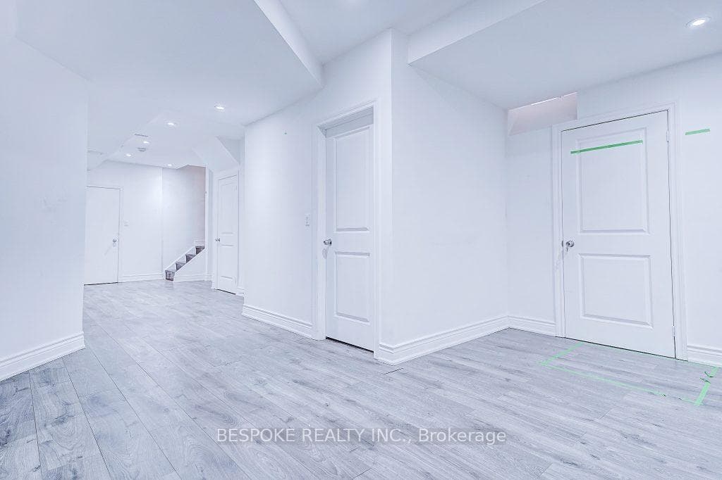 2550 Snow Knight Drive Unit Bsmt photo 4