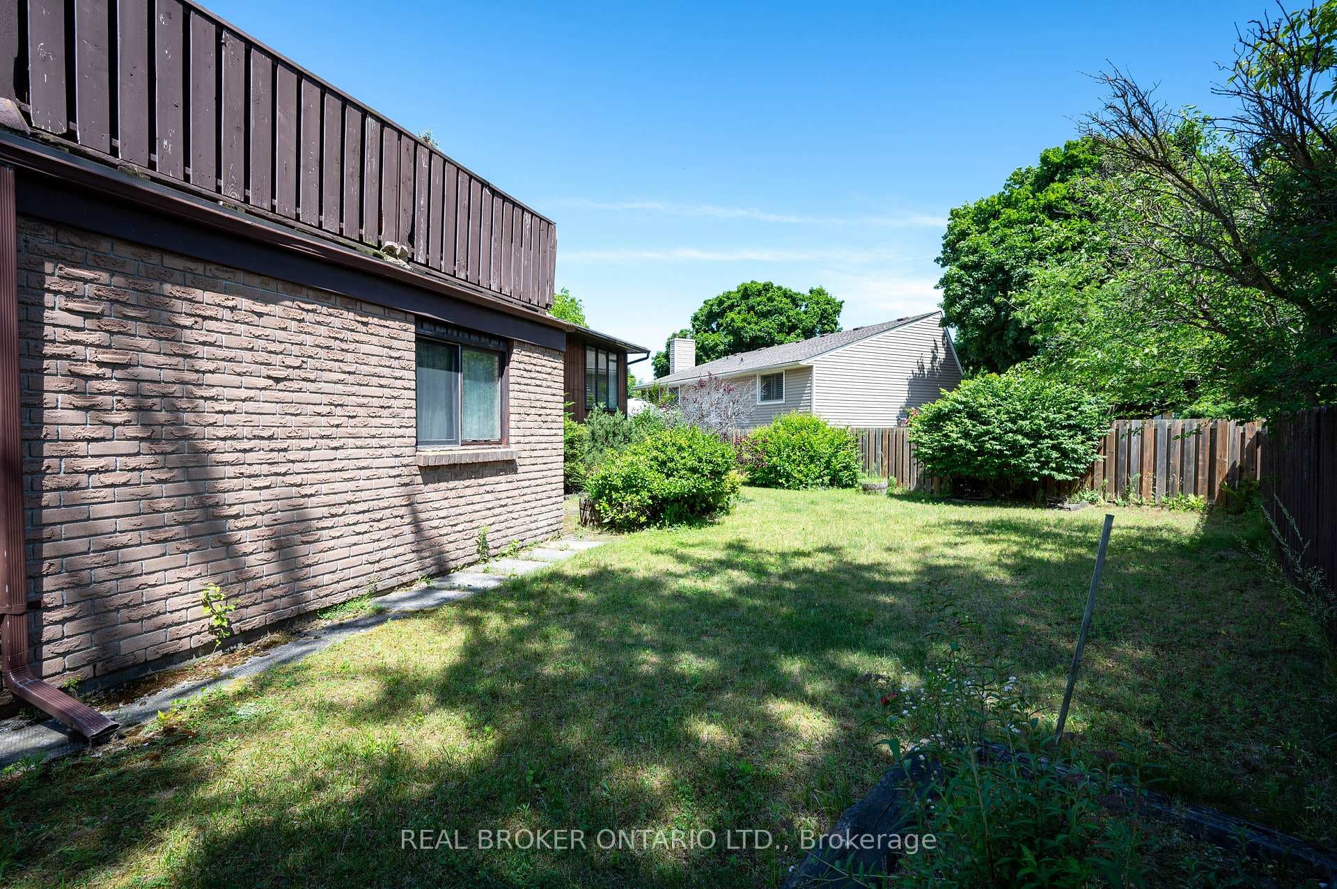 14 Briar Knoll Place photo 35