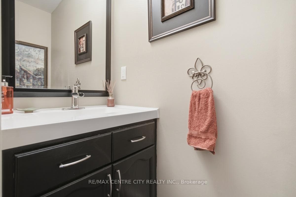 72 Robinson Lane photo 21