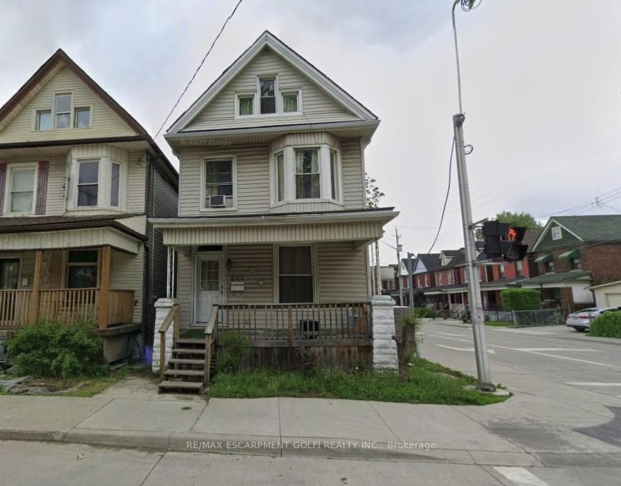 643 Wilson Street photo 1