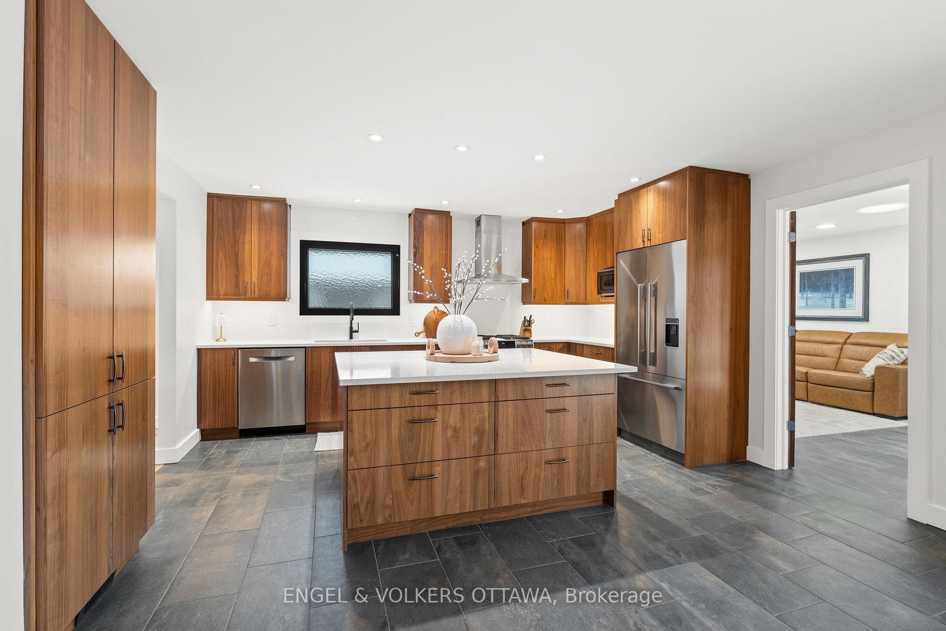 91 Varley Drive photo 15
