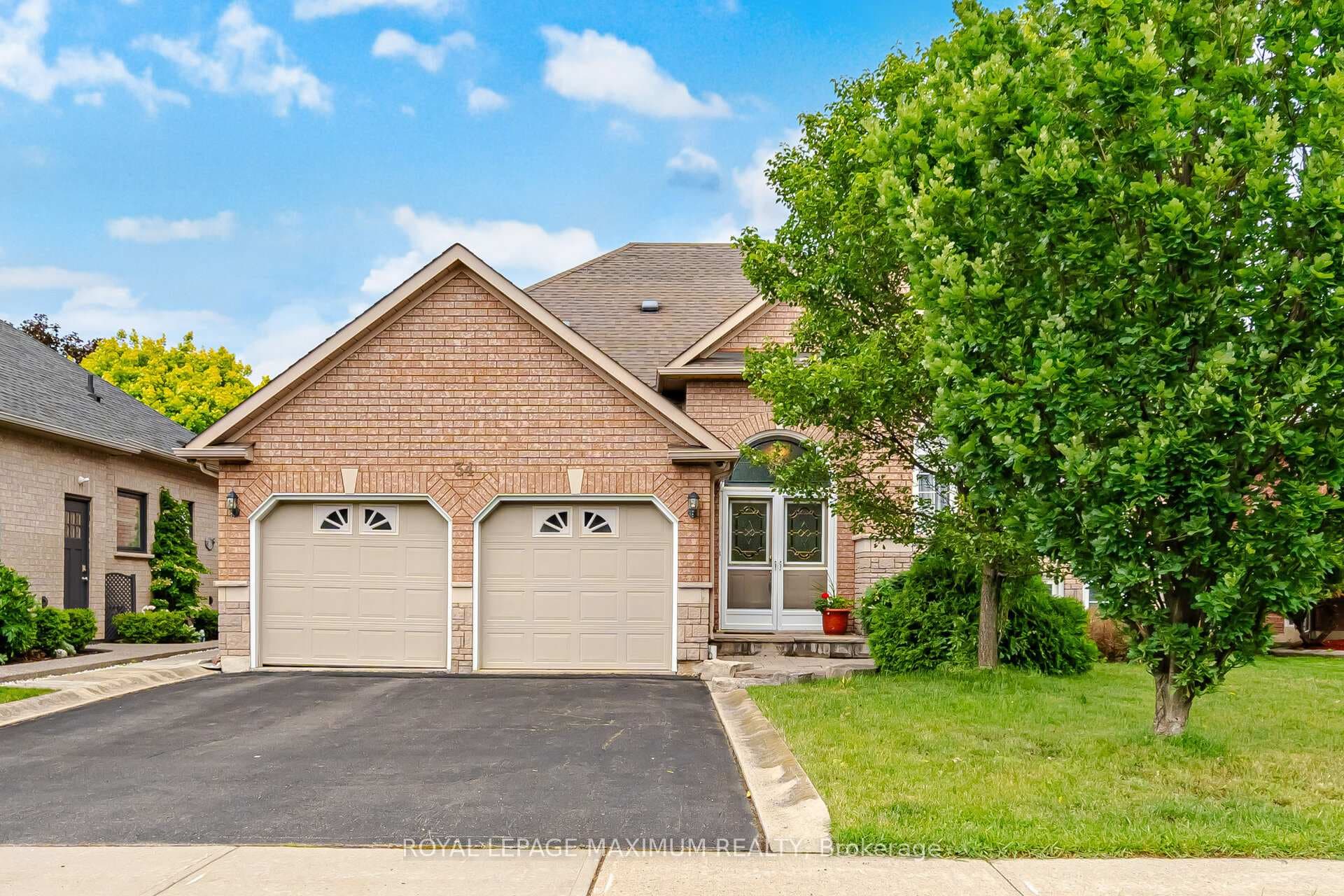 34 Kirkwood Crescent photo 1