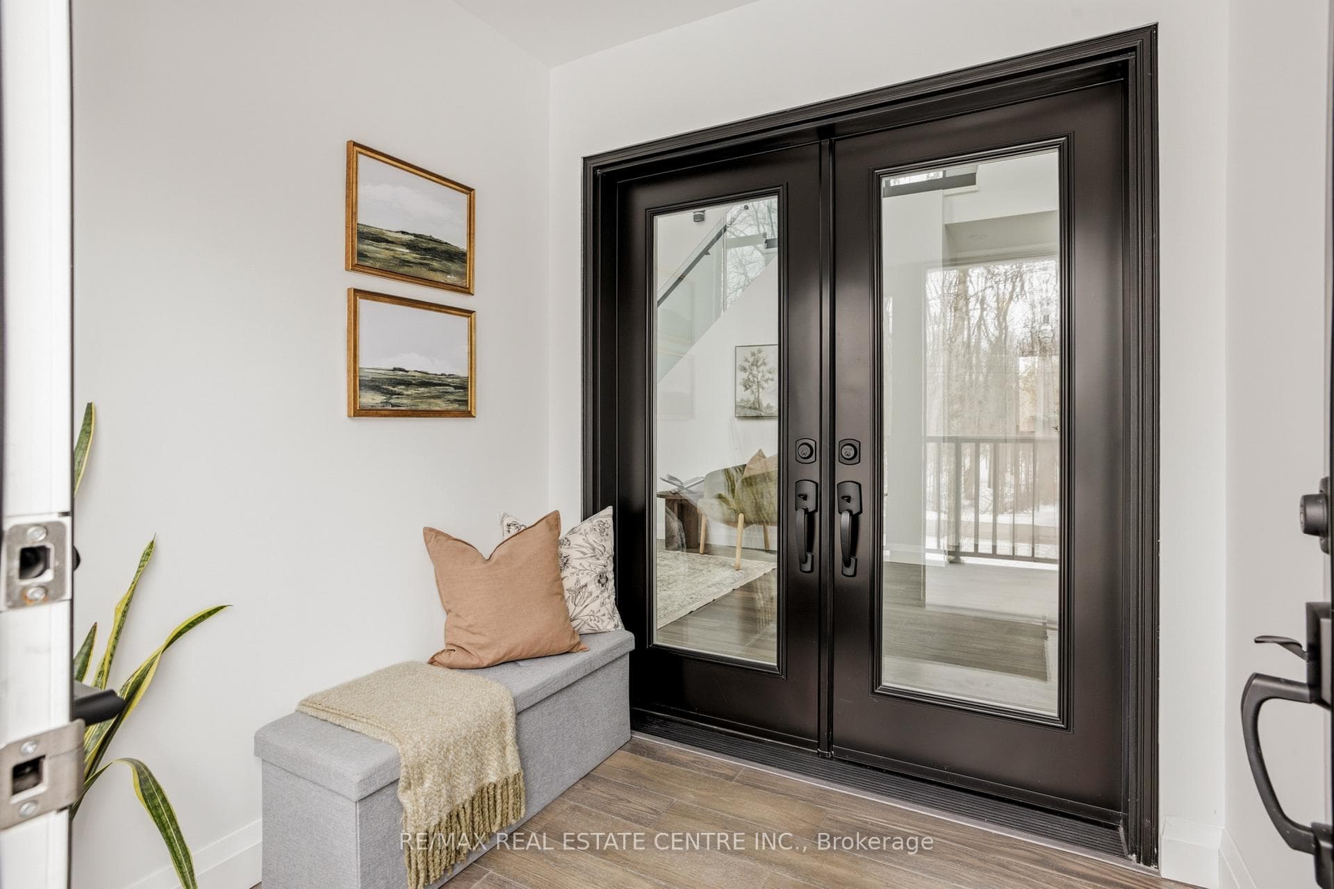 3441 Louis Lane photo 4