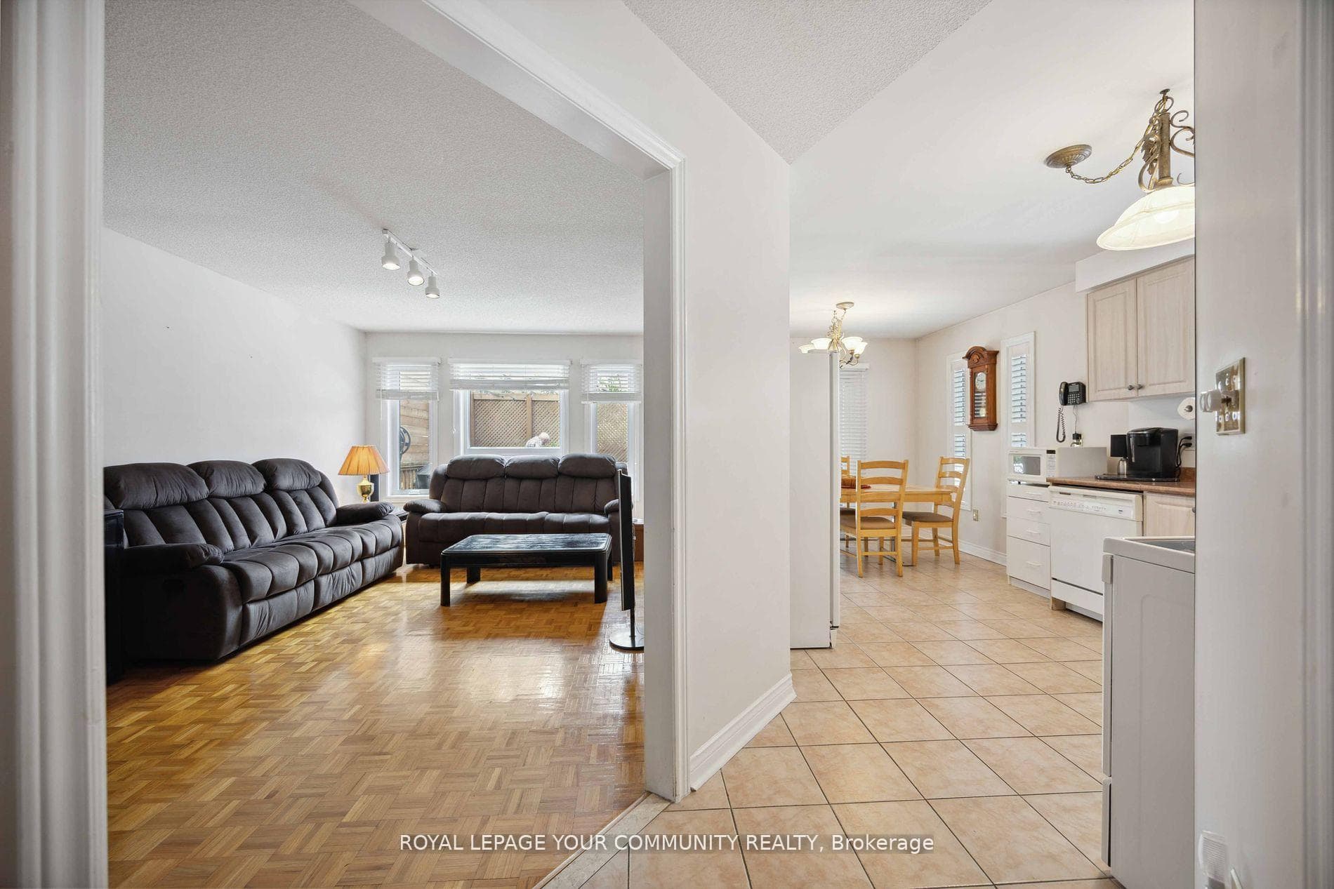 67 Waterbury Street photo 17