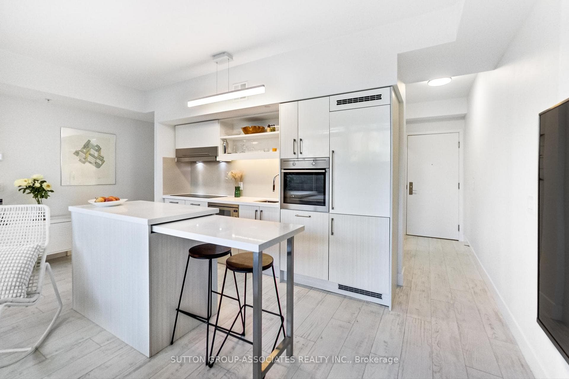 39 Sherbourne Street Unit 407 photo 9