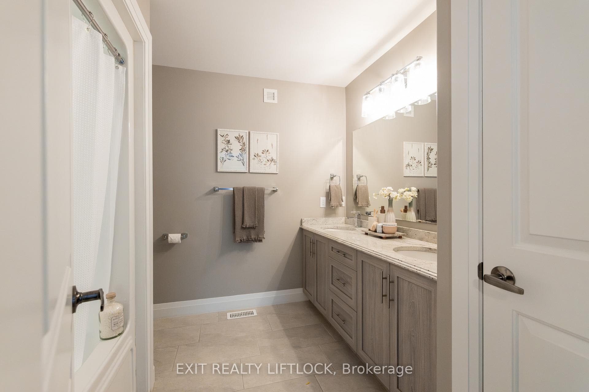 Ensuite