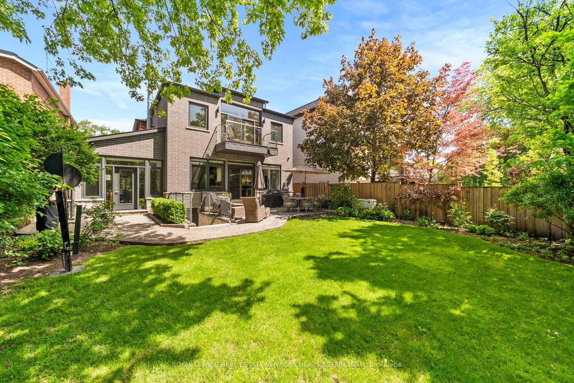 565 Deloraine Avenue photo 44