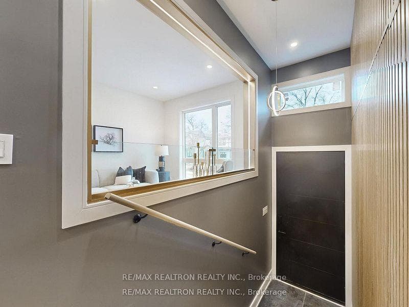 41 Algoma Street photo 5