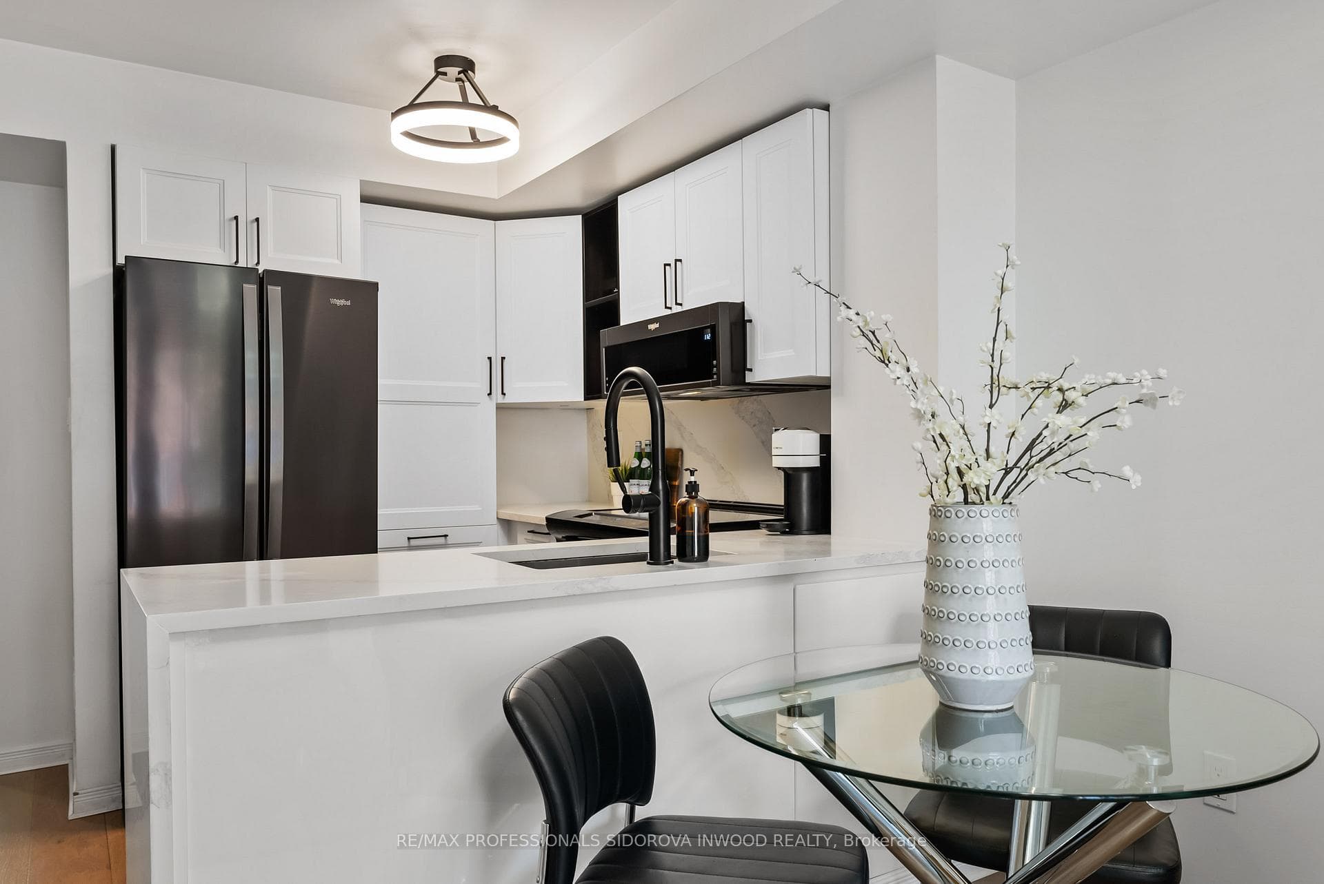 15 Laidlaw Street Unit 626 photo 5