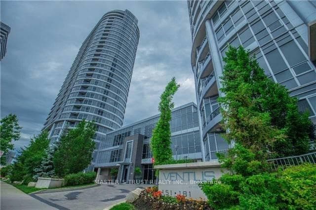 151 Village Green Square Unit 2602 photo 3