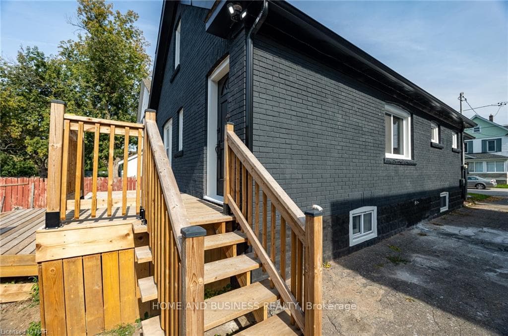5759 Leonard Avenue photo 23