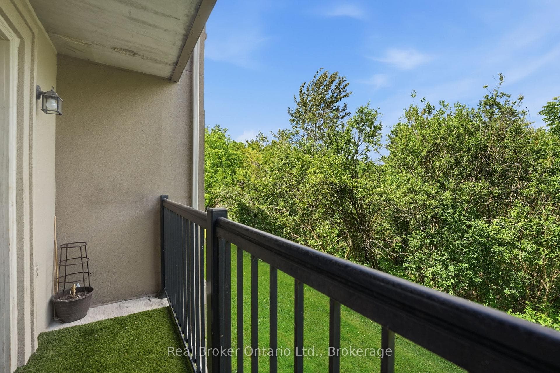 2065 Appleby Line Unit 205 photo 22