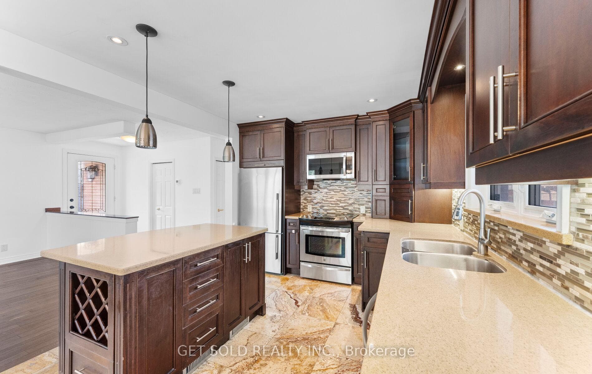 90 Celestine Drive photo 6