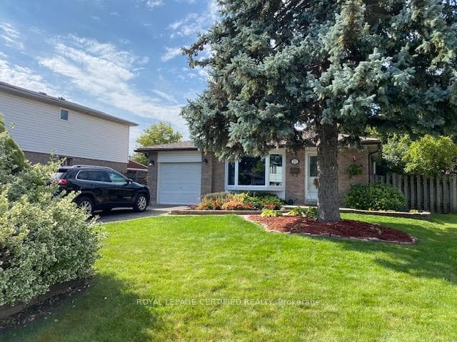12 Grovetree Place photo 37
