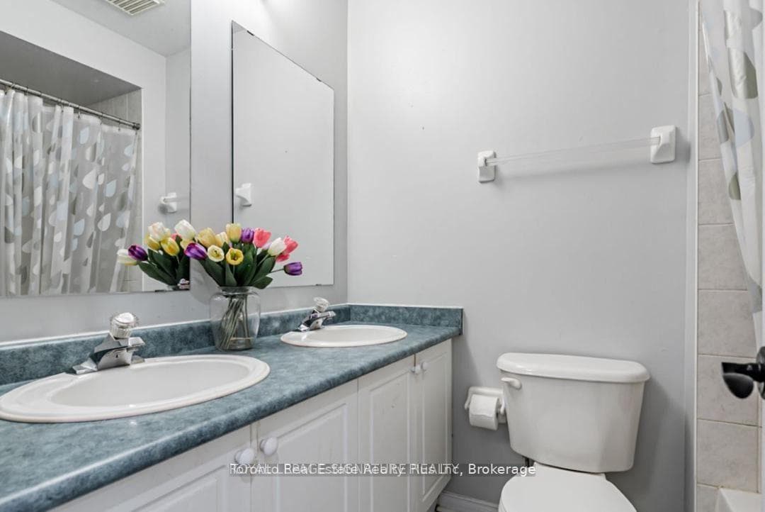 18 Preston Avenue photo 15