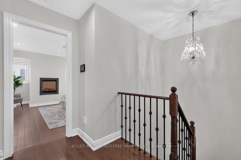 233 Finch Avenue photo 29