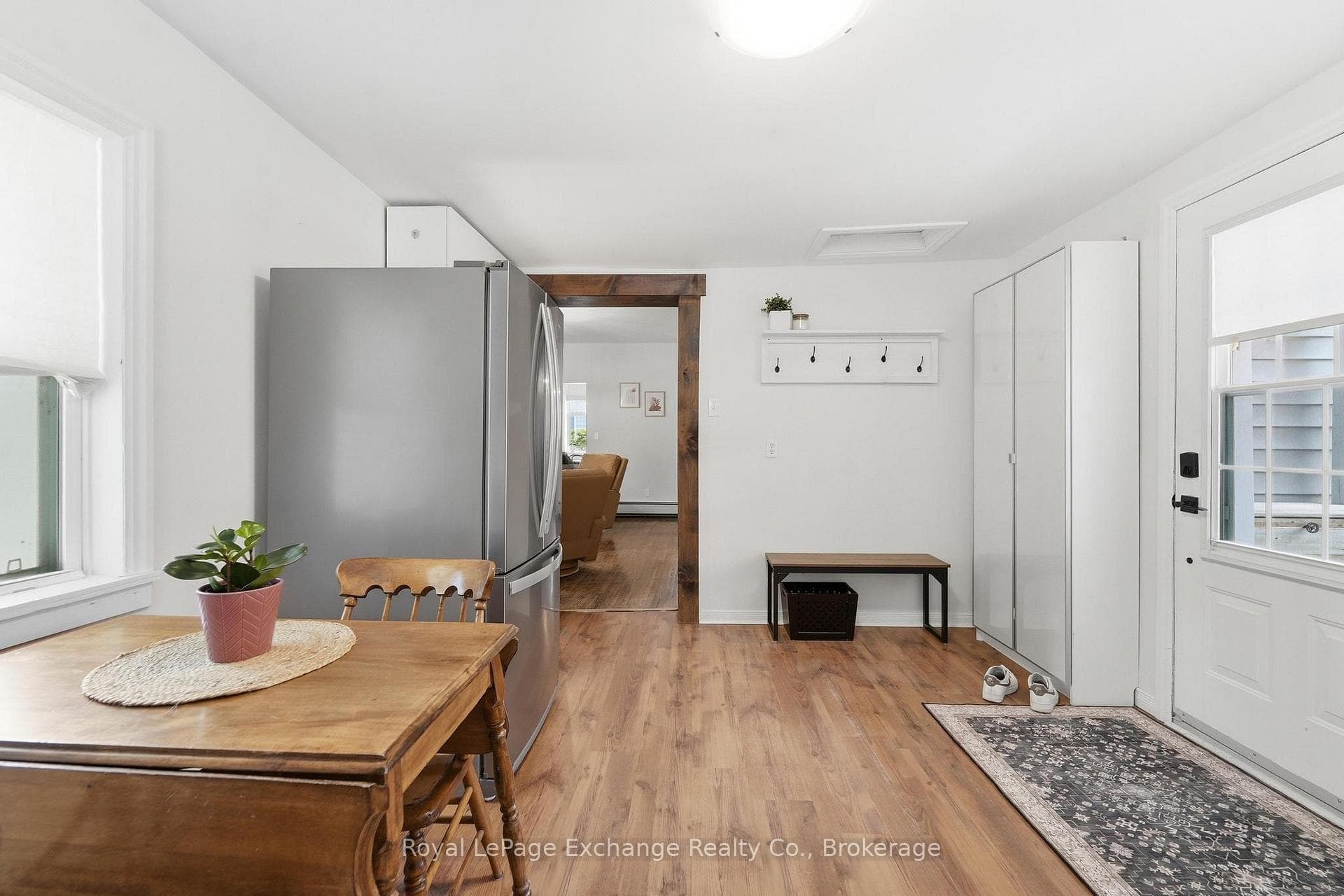 544 Queen Street photo 18