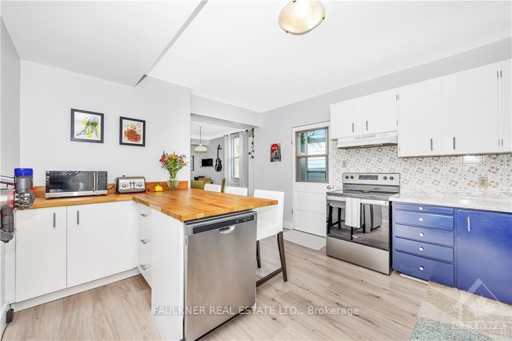 11 CHAMPAGNE Avenue photo 13