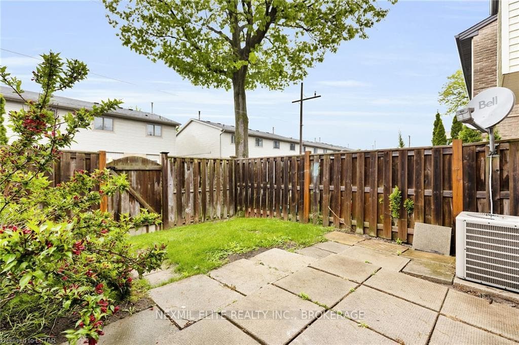 215 TRUDEAU Drive Unit 51 photo 28