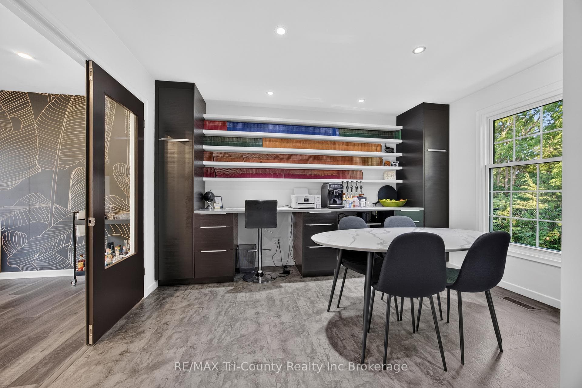 25 Demeyere Avenue photo 8
