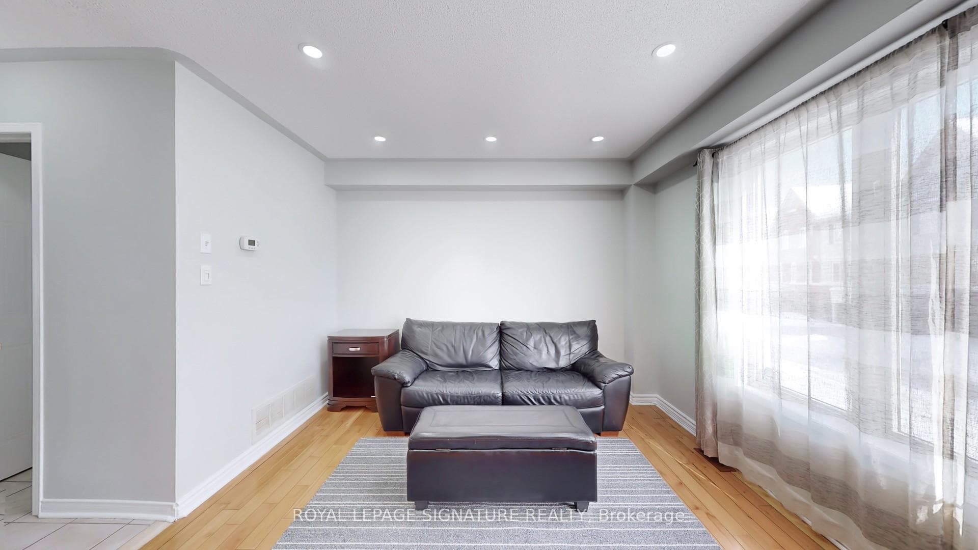16 Pennefather Lane photo 16