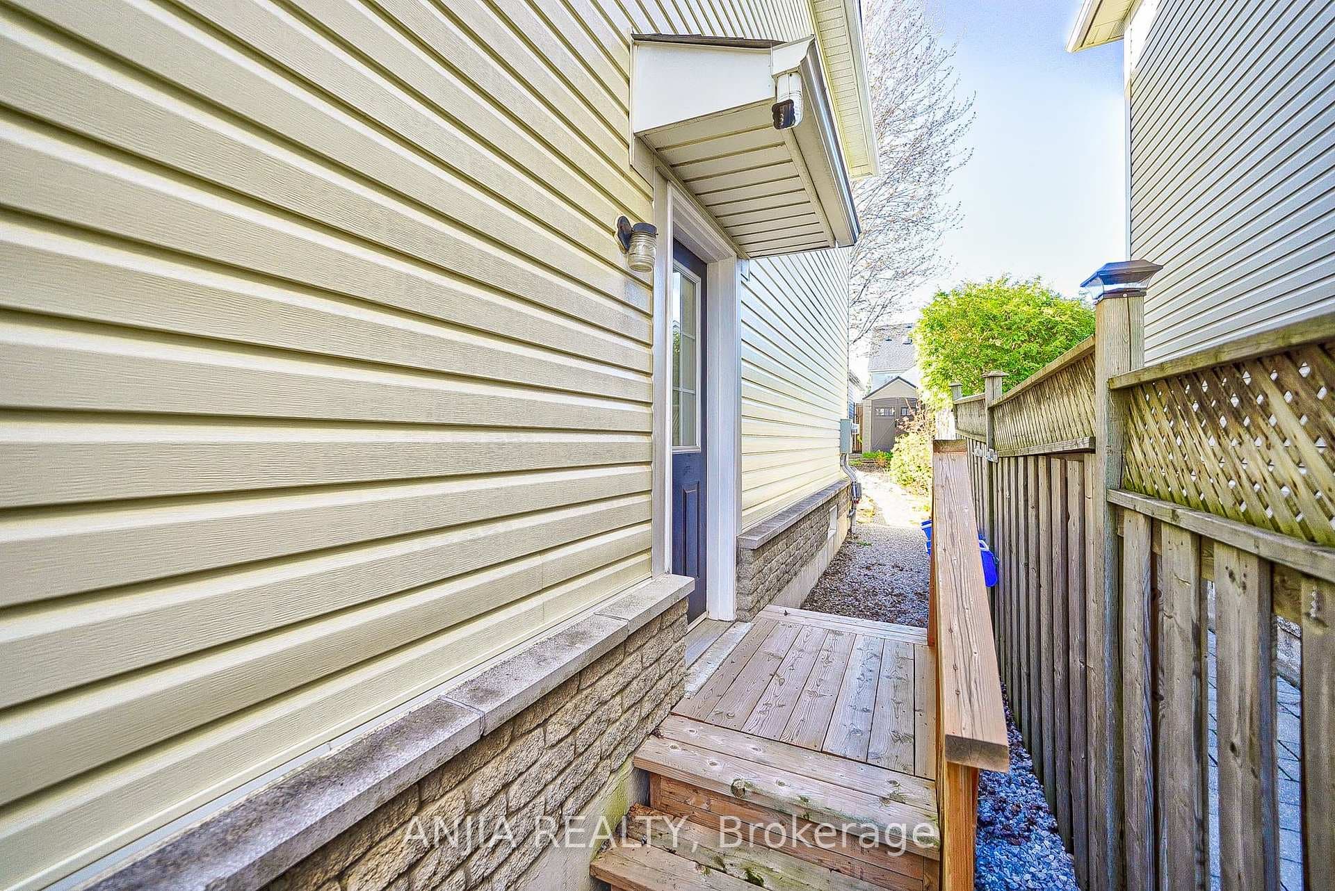 34 Christian Reesor Park Avenue photo 34