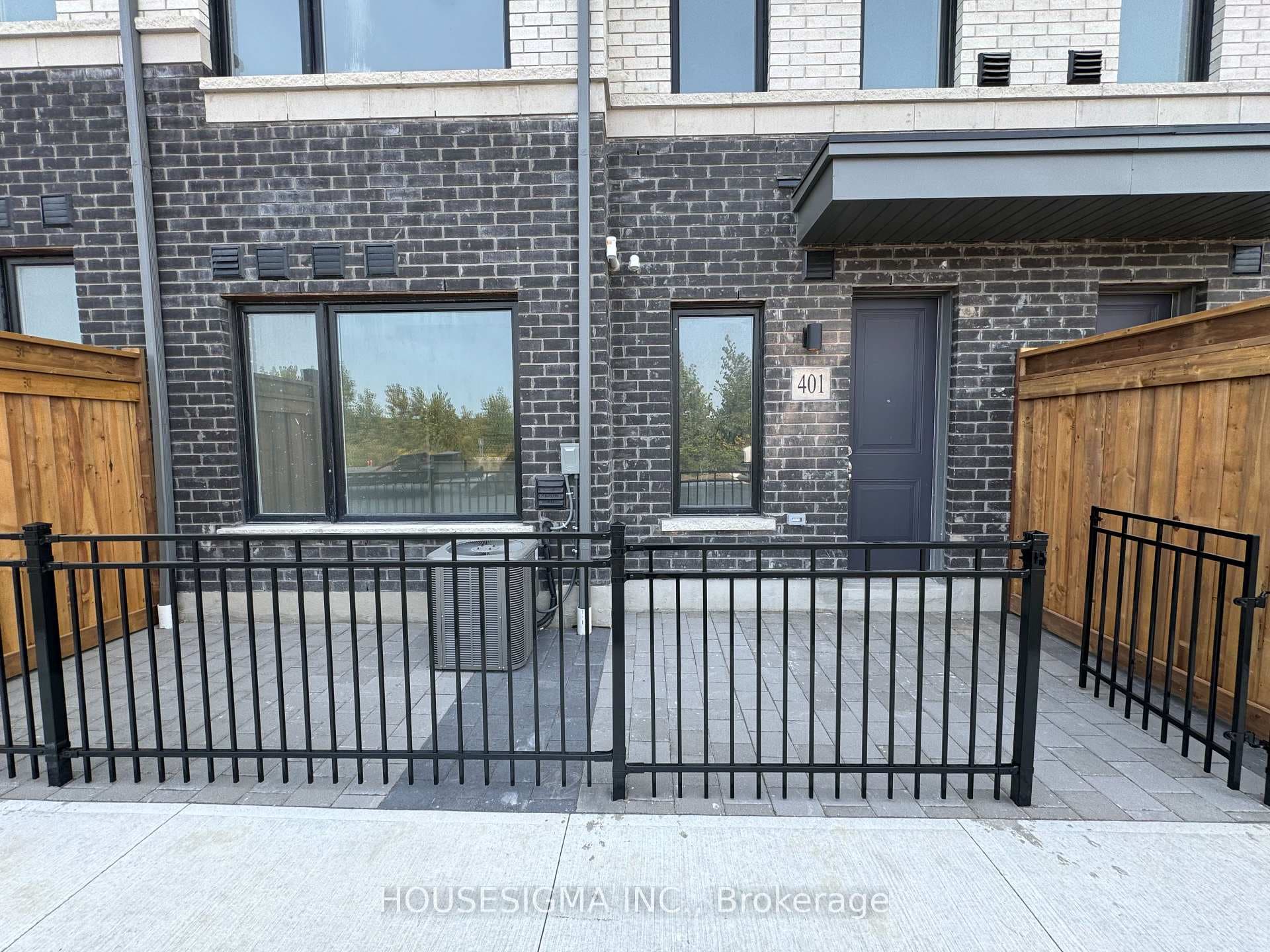 160 Densmore Road Unit 401 photo 12