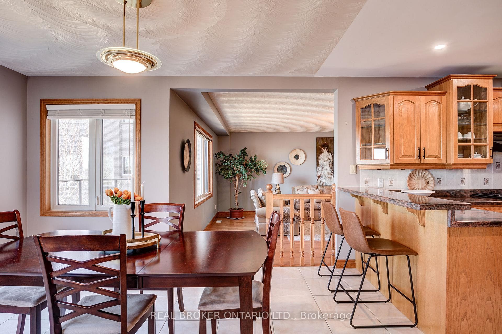 324 Maki Avenue photo 10
