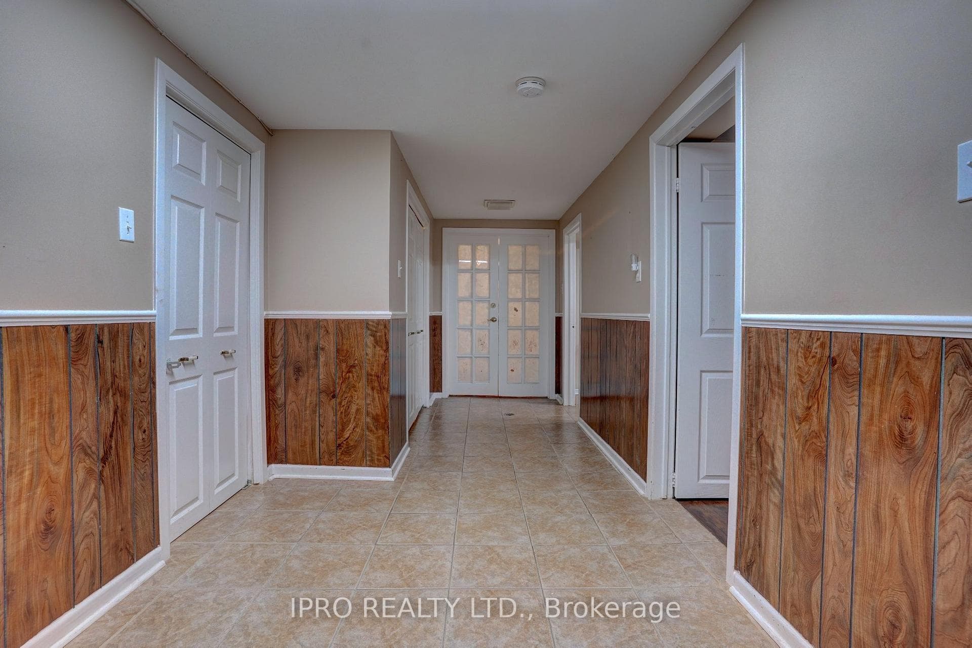 281 Blue Grass Boulevard Unit Bsmnt photo 4