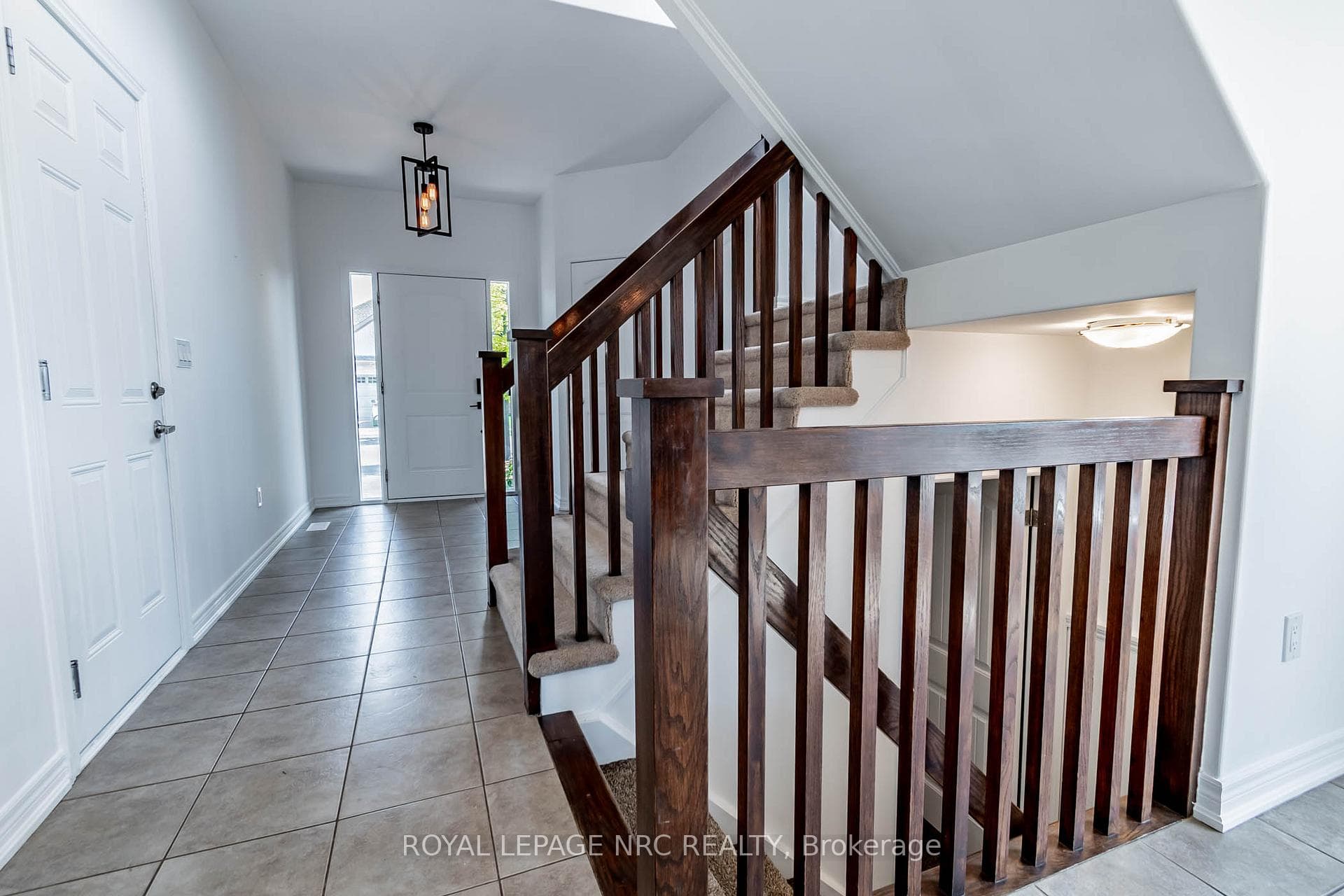 57 Videl Crescent photo 8