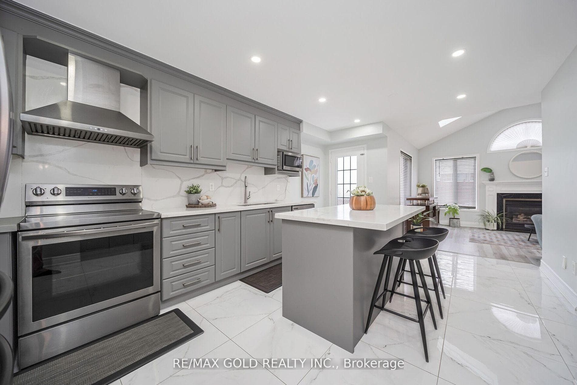 76 Larkspur Road photo 13