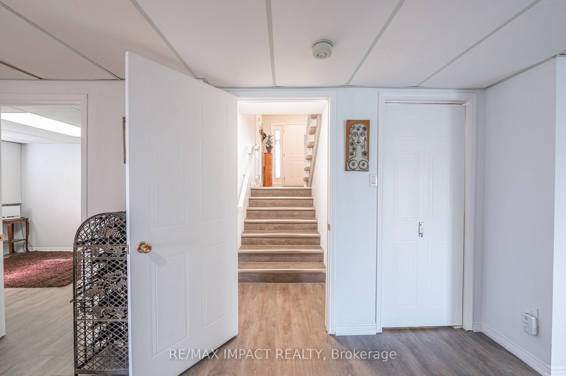 10 Cedartree Lane photo 16
