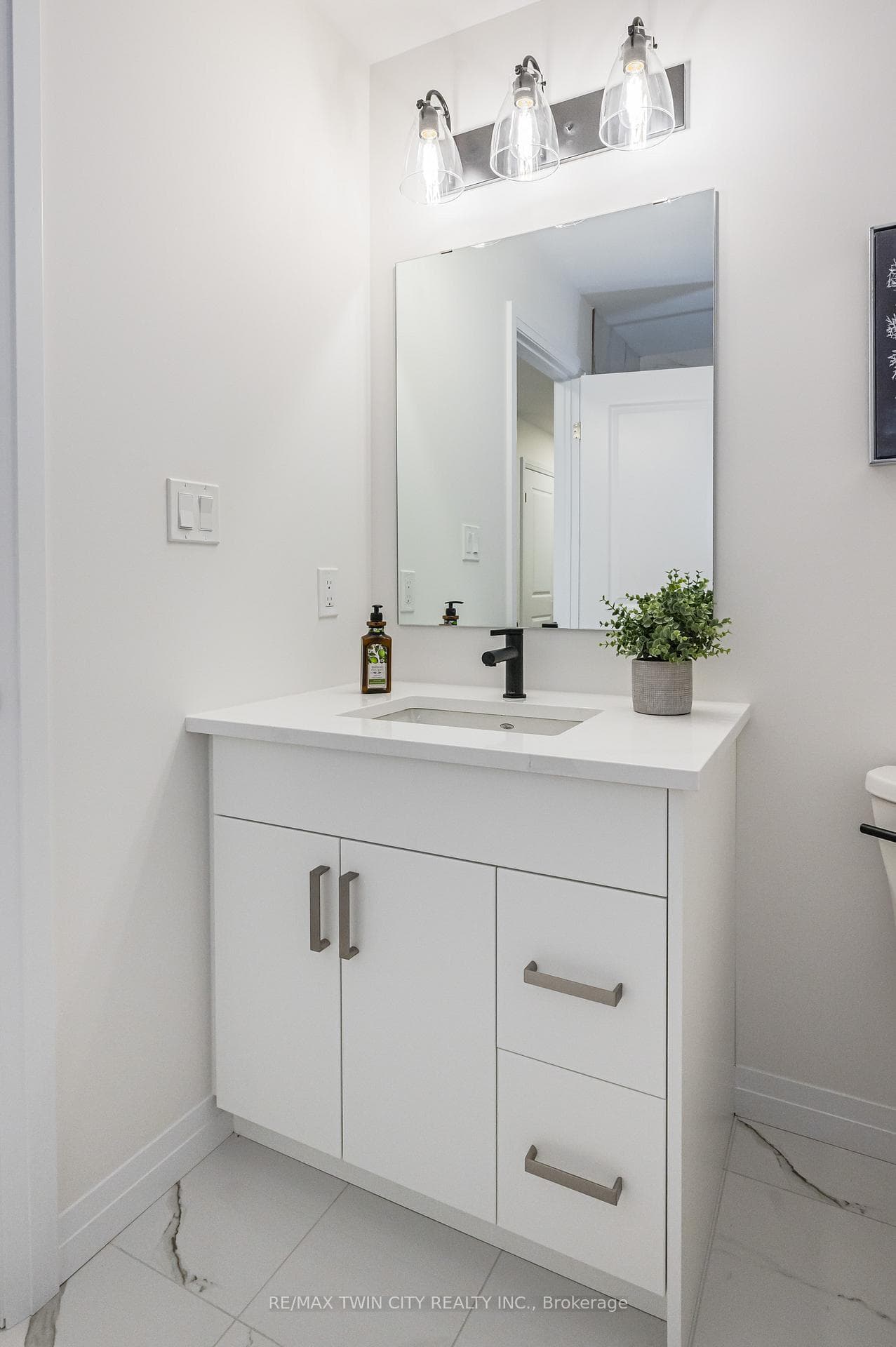 143 ELGIN Street Unit 68 photo 22