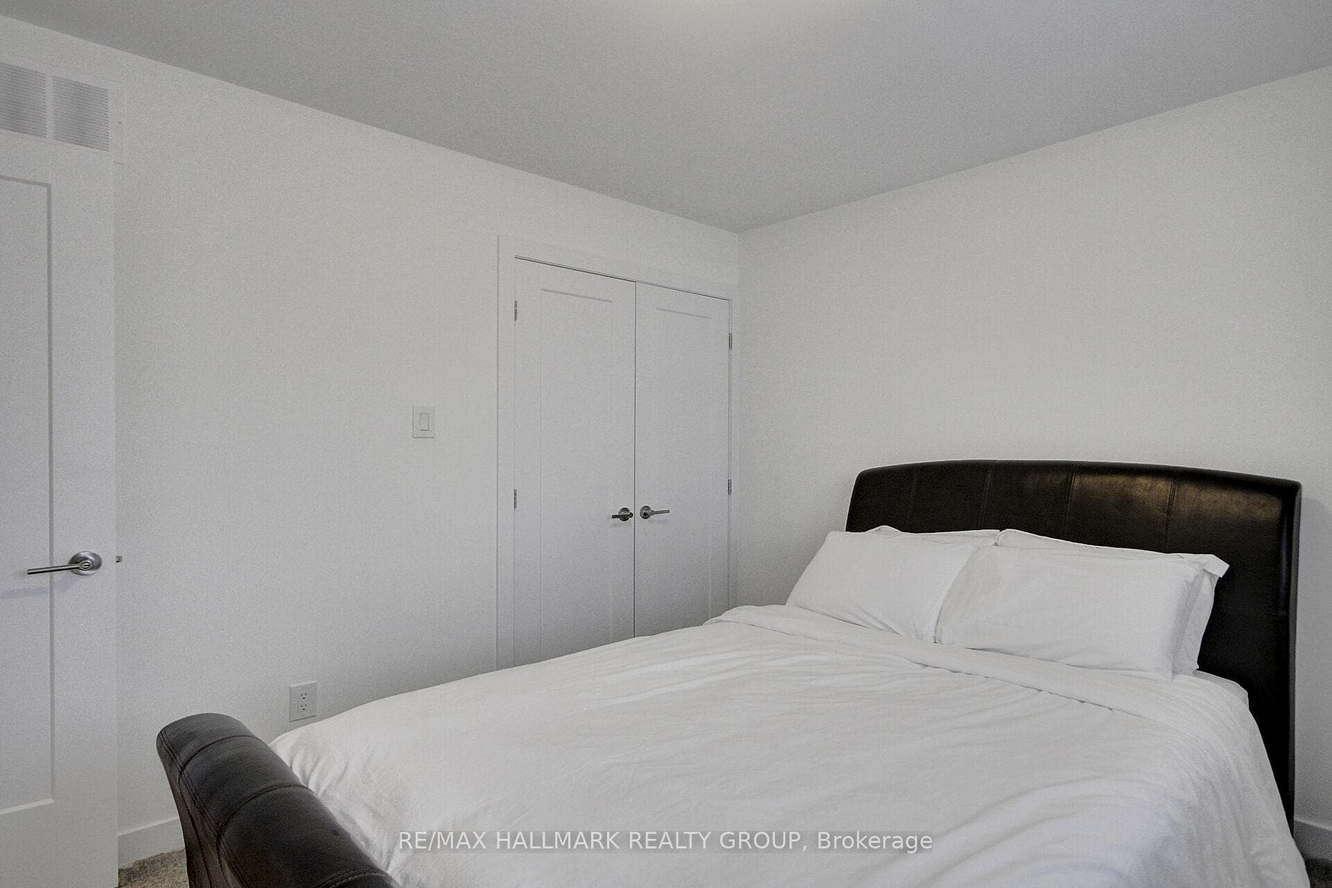 500 Paakanaak Avenue photo 24